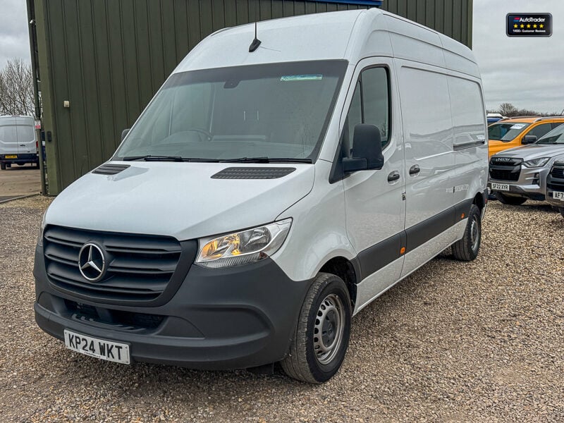 Used Mercedes-Benz Sprinter 2024 for sale - 77042128: Photo 2