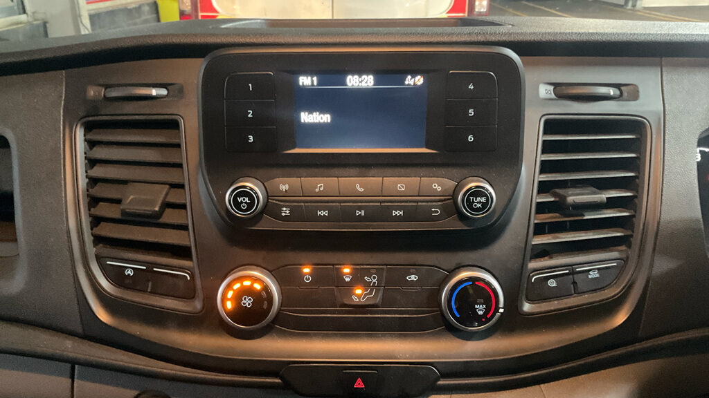 Used Ford Transit 2023 for sale - 77431180: Photo 2