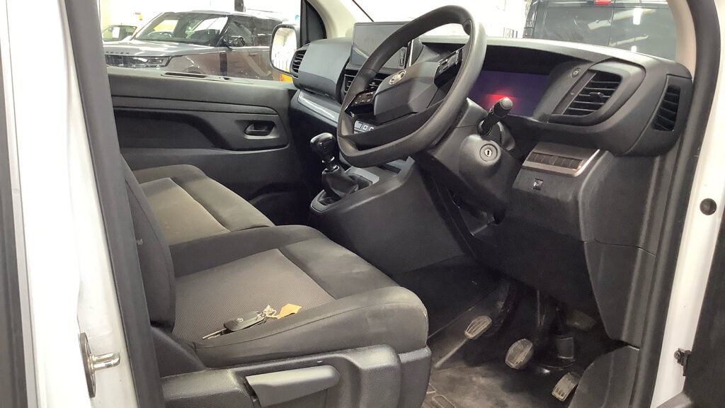 Used Vauxhall Vivaro 2024 for sale - 78025529: Photo 9