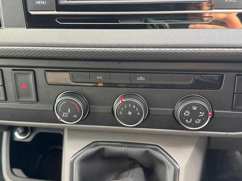 Used Volkswagen Transporter 2023 for sale - 77541460: Photo 31