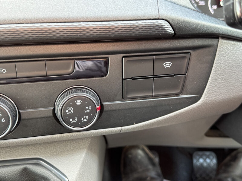 Used Volkswagen Transporter 2023 for sale - 77541460: Photo 33