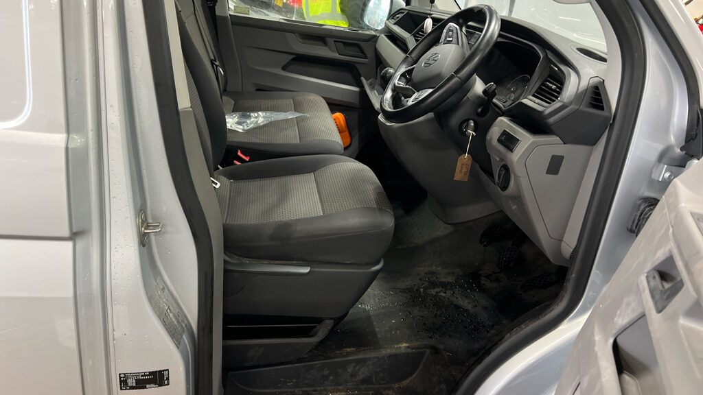 Used Volkswagen Transporter 2023 for sale - 77541460: Photo 9