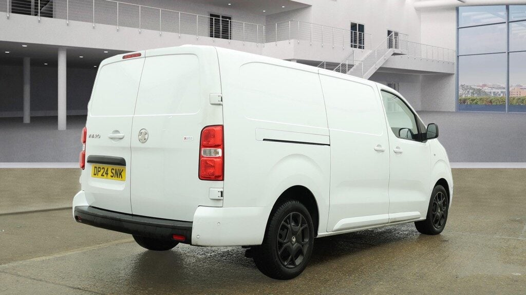 Used Vauxhall Vivaro 2024 for sale - 77296677: Photo 4