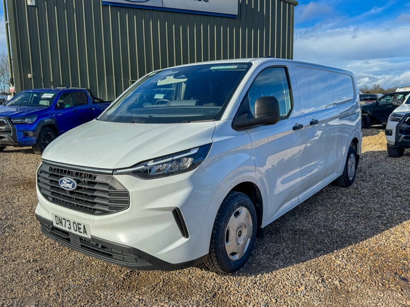 Used Ford Transit Custom 2024 for sale - 77363362: Photo 2