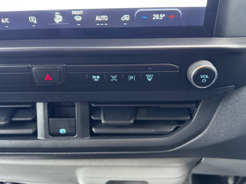 Used Ford Transit Custom 2024 for sale - 77363394: Photo 44