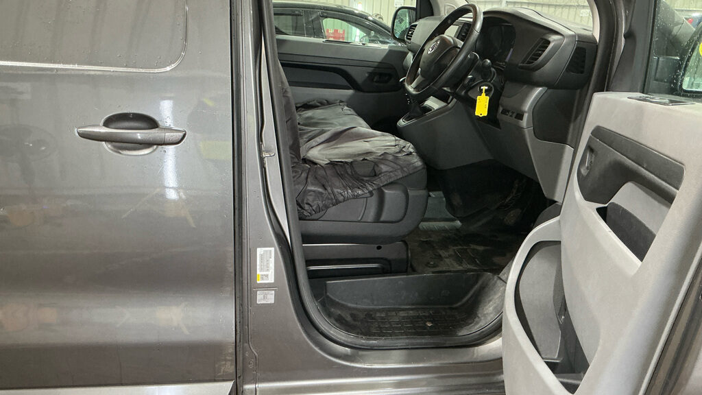 Used Vauxhall Vivaro 2022 for sale - 77774554: Photo 9