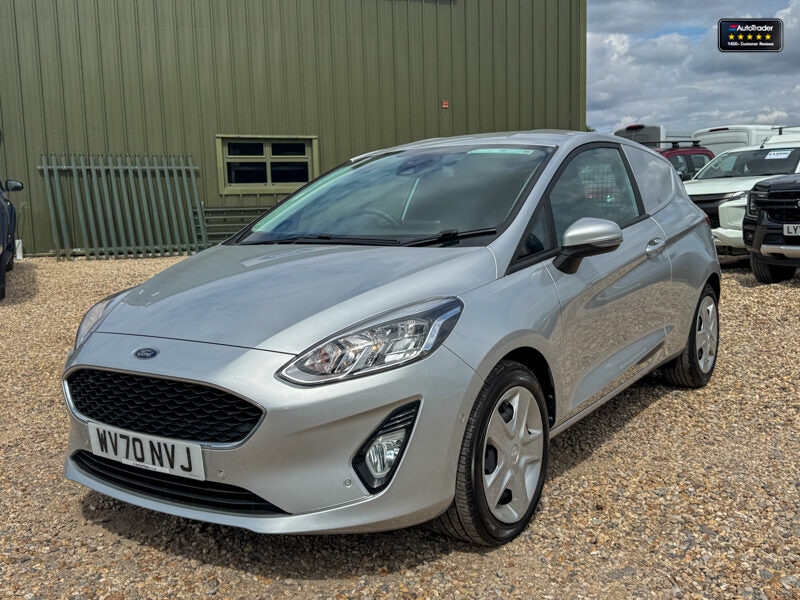 Used Ford Fiesta 2020 for sale - 77041940: Photo 2
