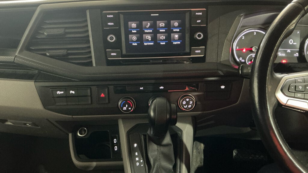 Used Volkswagen Transporter 2023 for sale - 77654380: Photo 11