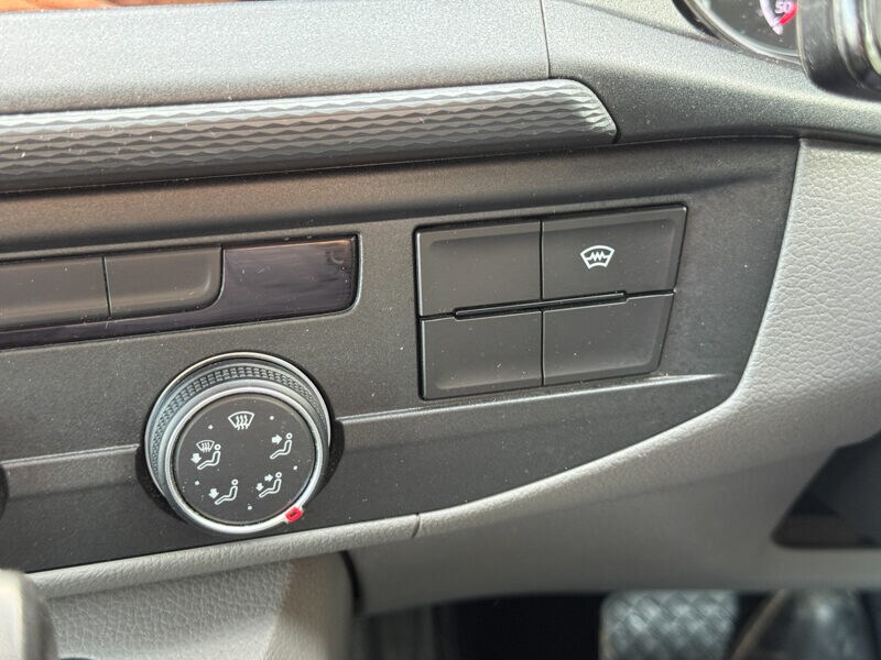 Used Volkswagen Transporter 2023 for sale - 77654380: Photo 34