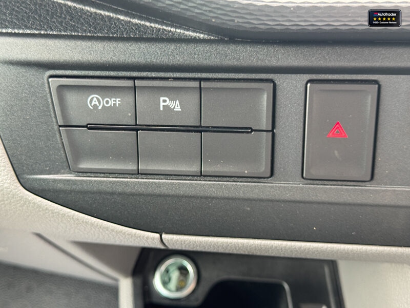 Used Volkswagen Transporter 2023 for sale - 77041945: Photo 39