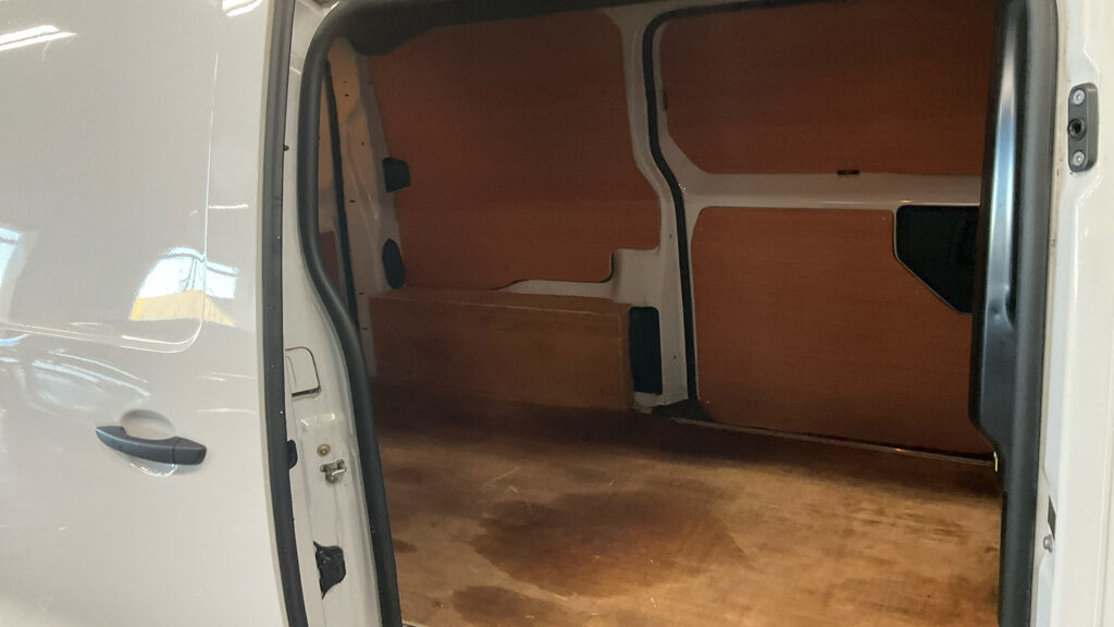 Used Peugeot Expert 2022 for sale - 77207007: Photo 8