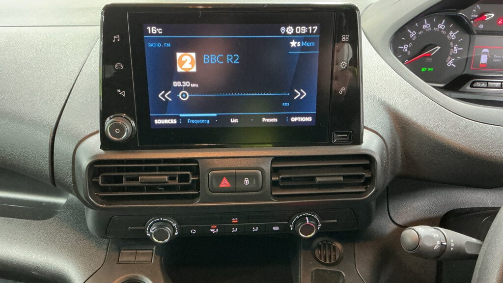 Used Peugeot Partner 2023 for sale - 77873436: Photo 11