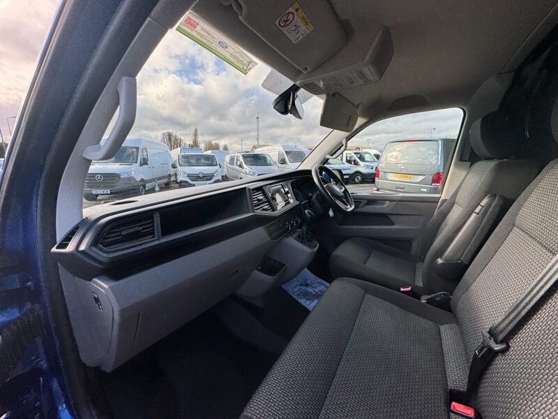 Used Volkswagen Transporter 2024 for sale - 77207009: Photo 12