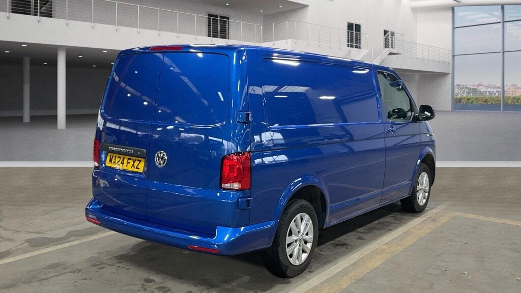 Used Volkswagen Transporter 2024 for sale - 77207009: Photo 4