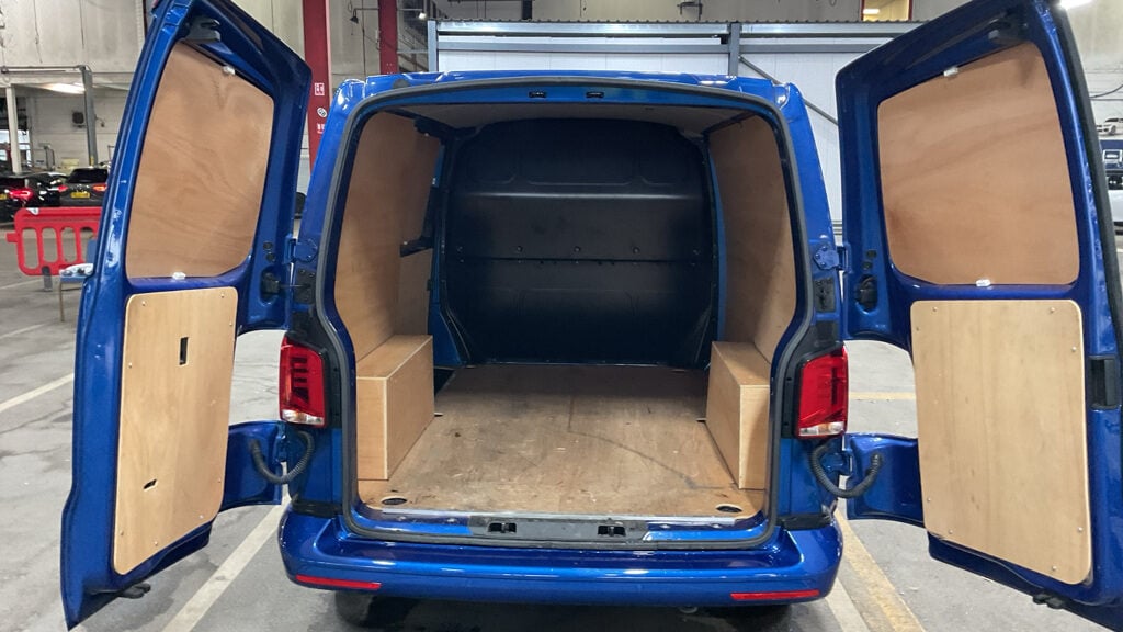 Used Volkswagen Transporter 2024 for sale - 77207009: Photo 5