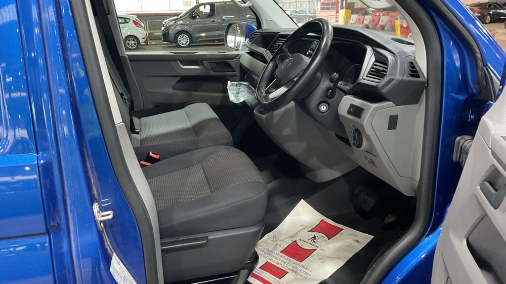 Used Volkswagen Transporter 2024 for sale - 77207009: Photo 9