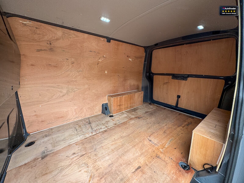 Used Volkswagen Transporter 2023 for sale - 77042248: Photo 10