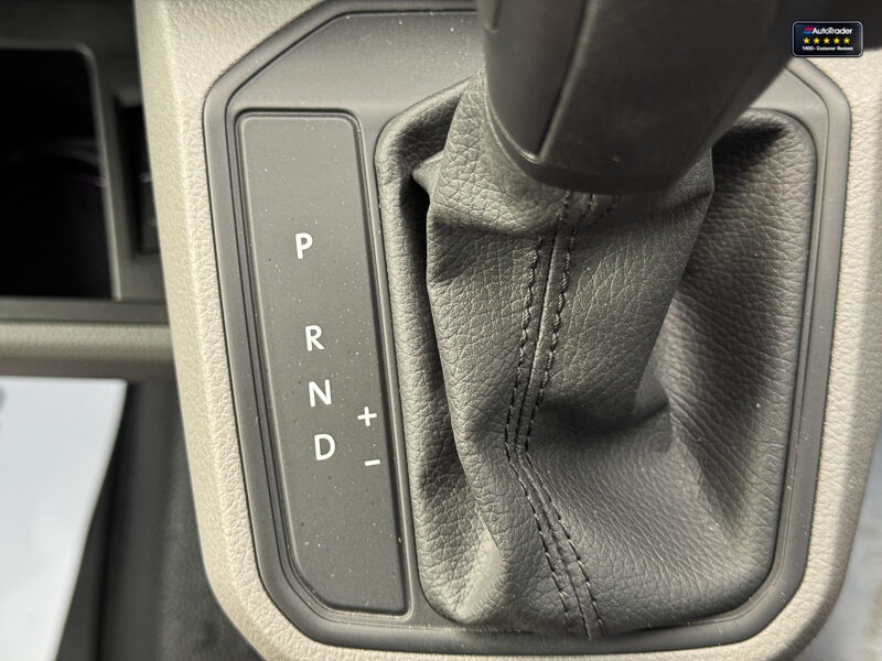 Used Volkswagen Transporter 2023 for sale - 77042248: Photo 32