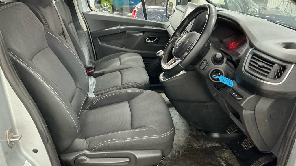 Used Renault Trafic 2023 for sale - 77296663: Photo 9