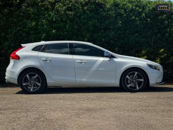 Used Volvo V40 2013 for sale - 75258621: Photo