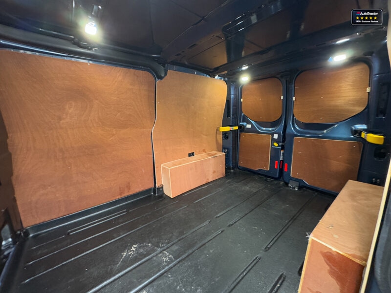 Used Ford Transit Custom 2020 for sale - 77042129: Photo 11