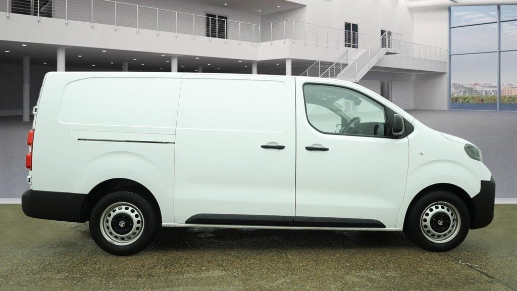 Used Vauxhall Vivaro 2024 for sale - 77593130: Photo 3