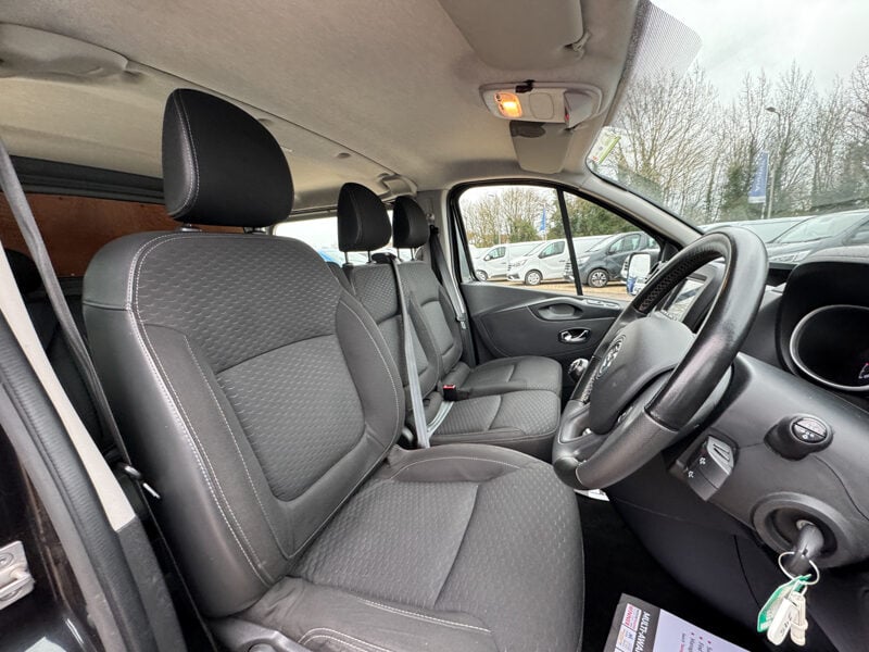 Used Vauxhall Vivaro 2018 for sale - 77375883: Photo 18