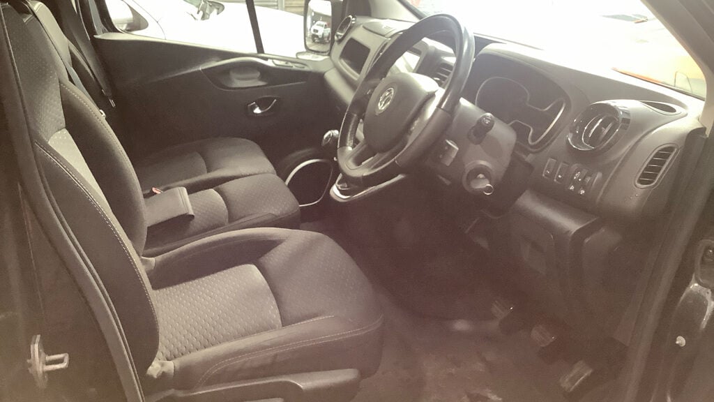 Used Vauxhall Vivaro 2018 for sale - 77375883: Photo 9