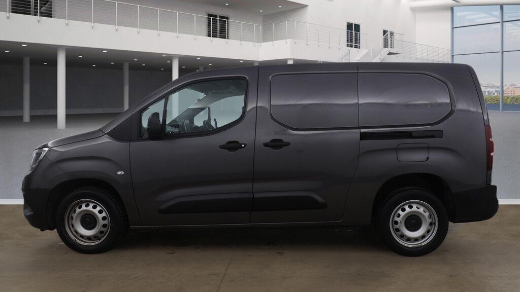 Used Vauxhall Combo 2023 for sale - 77915557: Photo 4