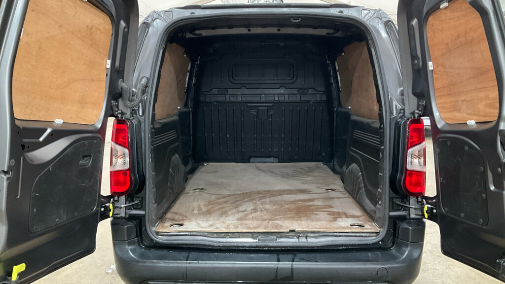 Used Vauxhall Combo 2023 for sale - 77915557: Photo 7