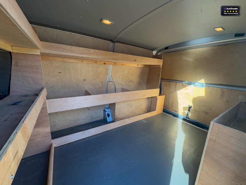 Used Volkswagen Transporter 2018 for sale - 77041973: Photo 12