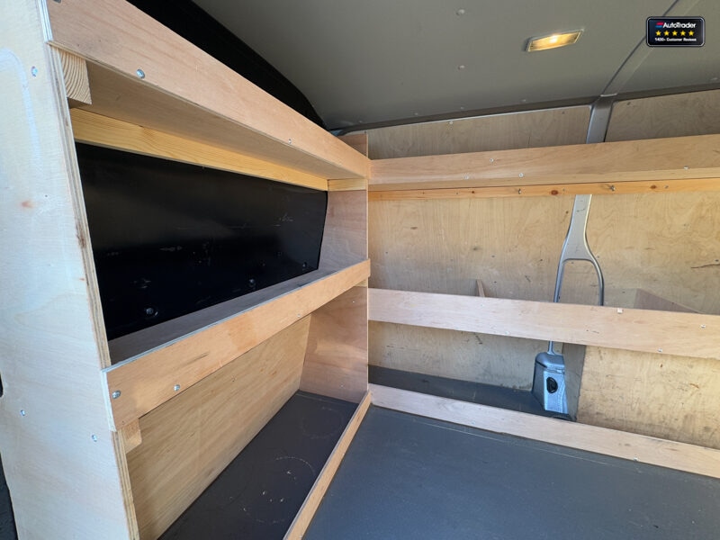 Used Volkswagen Transporter 2018 for sale - 77041973: Photo 13