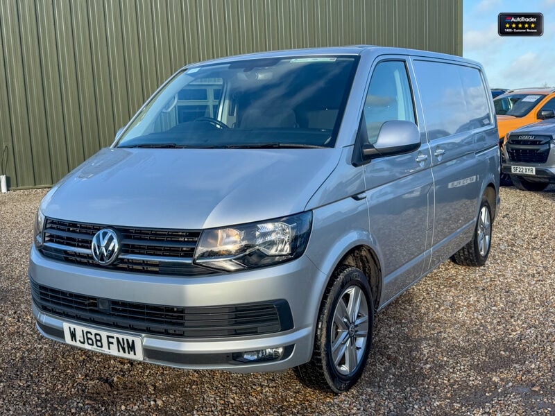 Used Volkswagen Transporter 2018 for sale - 77041973: Photo 2