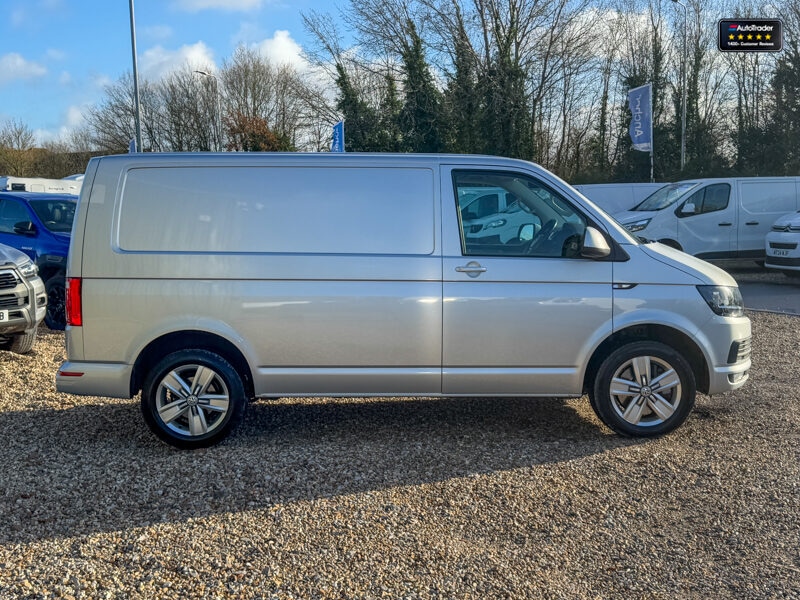 Used Volkswagen Transporter 2018 for sale - 77041973: Photo 5