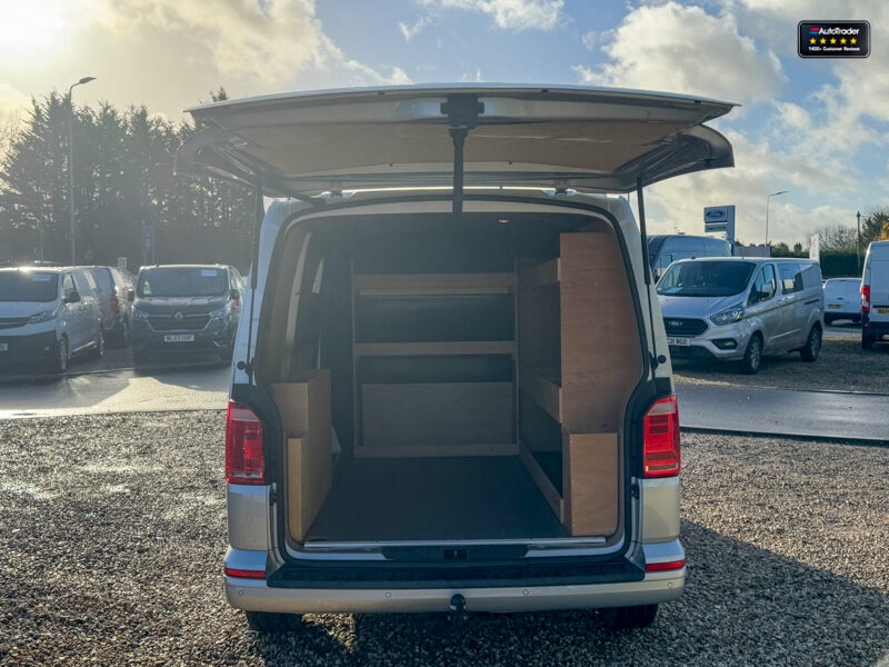 Used Volkswagen Transporter 2018 for sale - 77041973: Photo 8