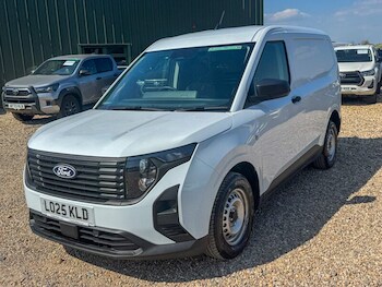 Used Ford Transit Courier 2025 for sale - 78366590: Photo