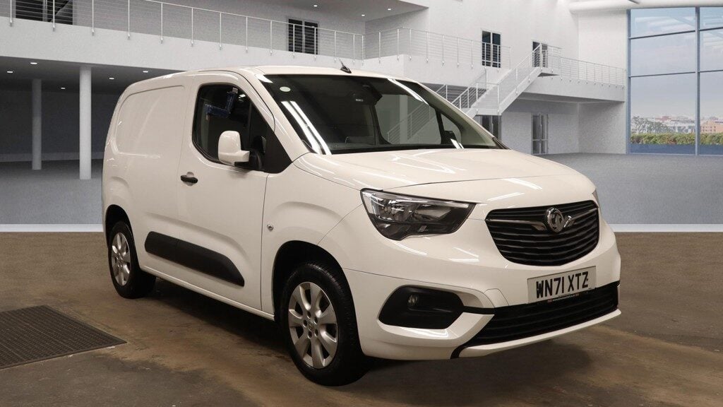 Used Vauxhall Combo 2021 for sale - 77199318: Photo 2