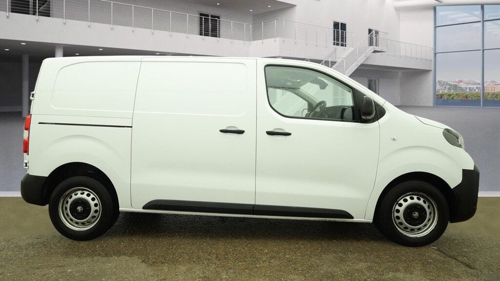 Used Vauxhall Vivaro 2024 for sale - 77431179: Photo 11
