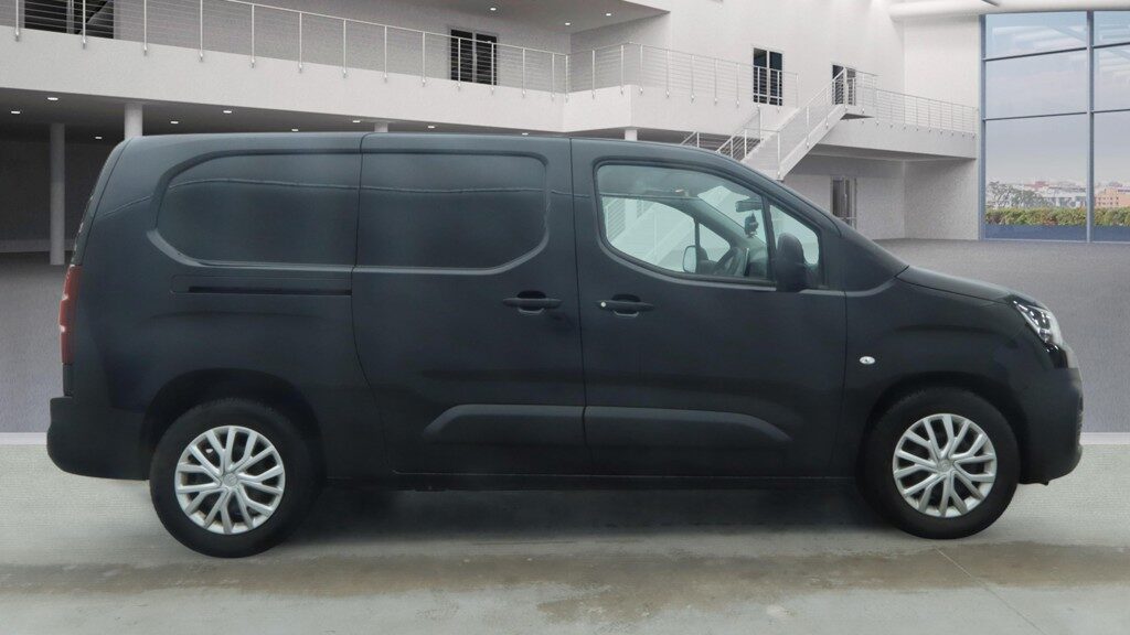 Used Citroen Berlingo 2020 for sale - 77296706: Photo 3