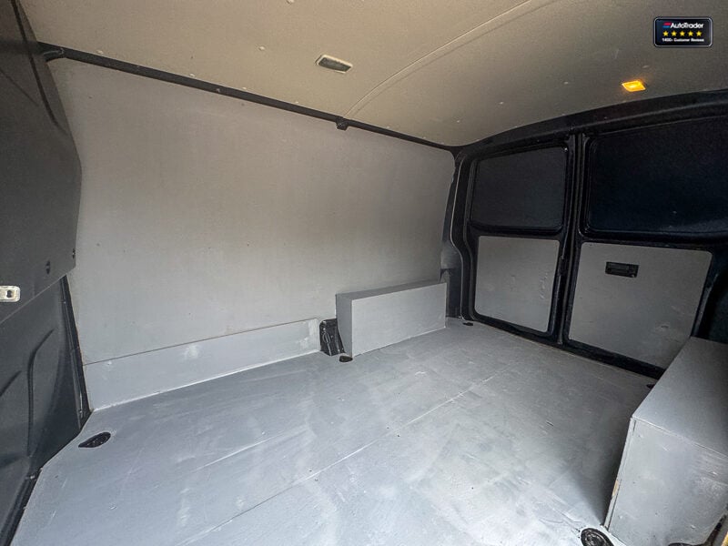 Used Volkswagen Transporter 2019 for sale - 77042235: Photo 11