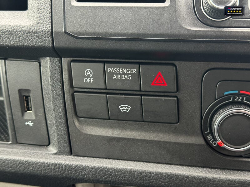 Used Volkswagen Transporter 2019 for sale - 77042235: Photo 32