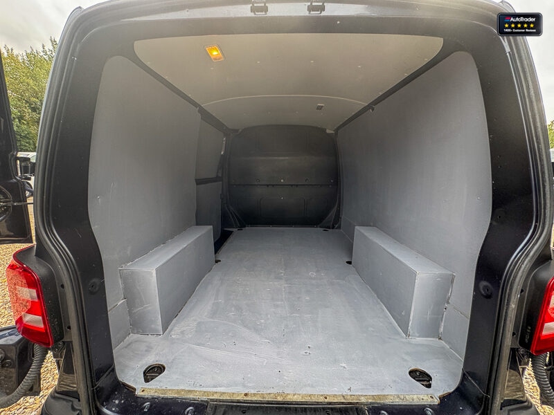 Used Volkswagen Transporter 2019 for sale - 77042235: Photo 9