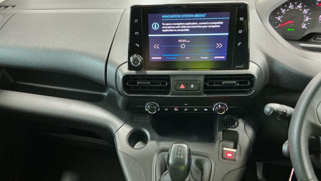 Used Peugeot Partner 2020 for sale - 77961799: Photo 11