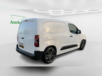 Used Peugeot Partner 2020 for sale - 77961799: Photo