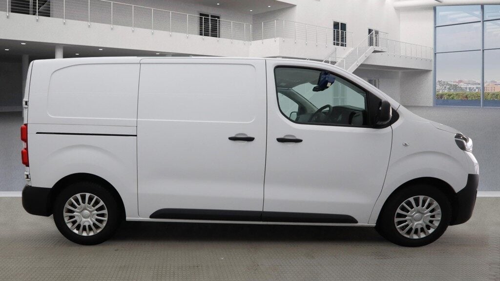 Used Toyota ProAce 2023 for sale - 77223195: Photo 3