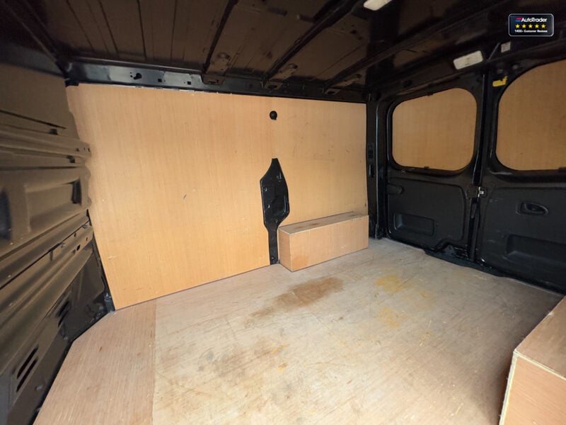 Used Renault Trafic 2023 for sale - 77042090: Photo 11