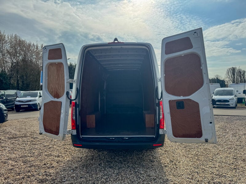 Used Mercedes-Benz Sprinter 2023 for sale - 77593158: Photo 8