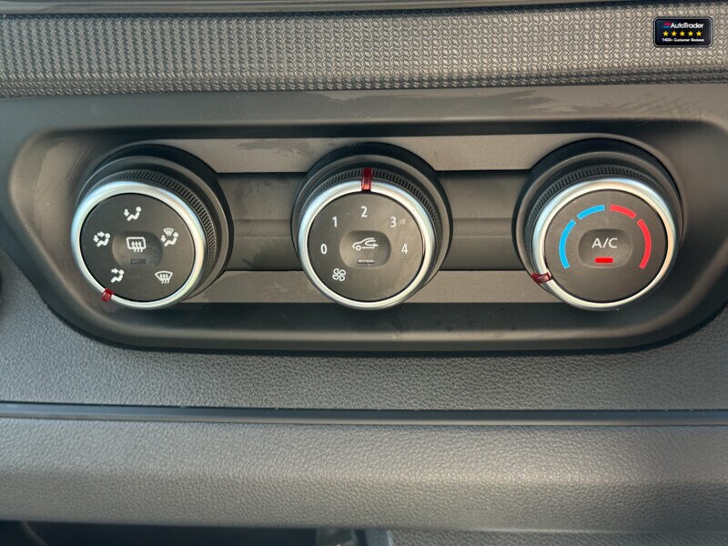 Used Renault Trafic 2025 for sale - 77042083: Photo 44