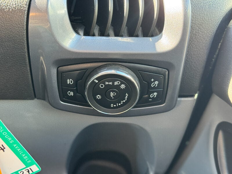 Used Ford Transit Custom 2017 for sale - 78070098: Photo 23