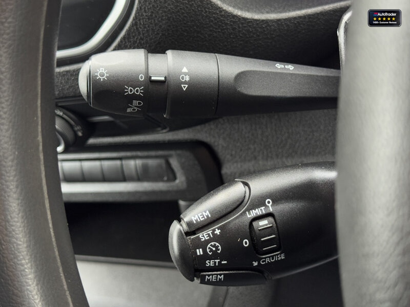 Used Vauxhall Vivaro 2023 for sale - 77042041: Photo 18